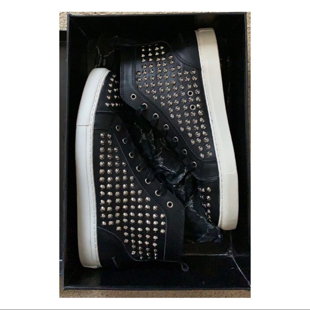 Rock & Republic Sneakers